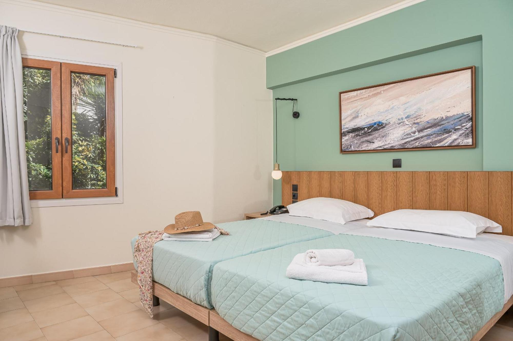 Emily Hotel Agia Paraskevi  Exterior photo
